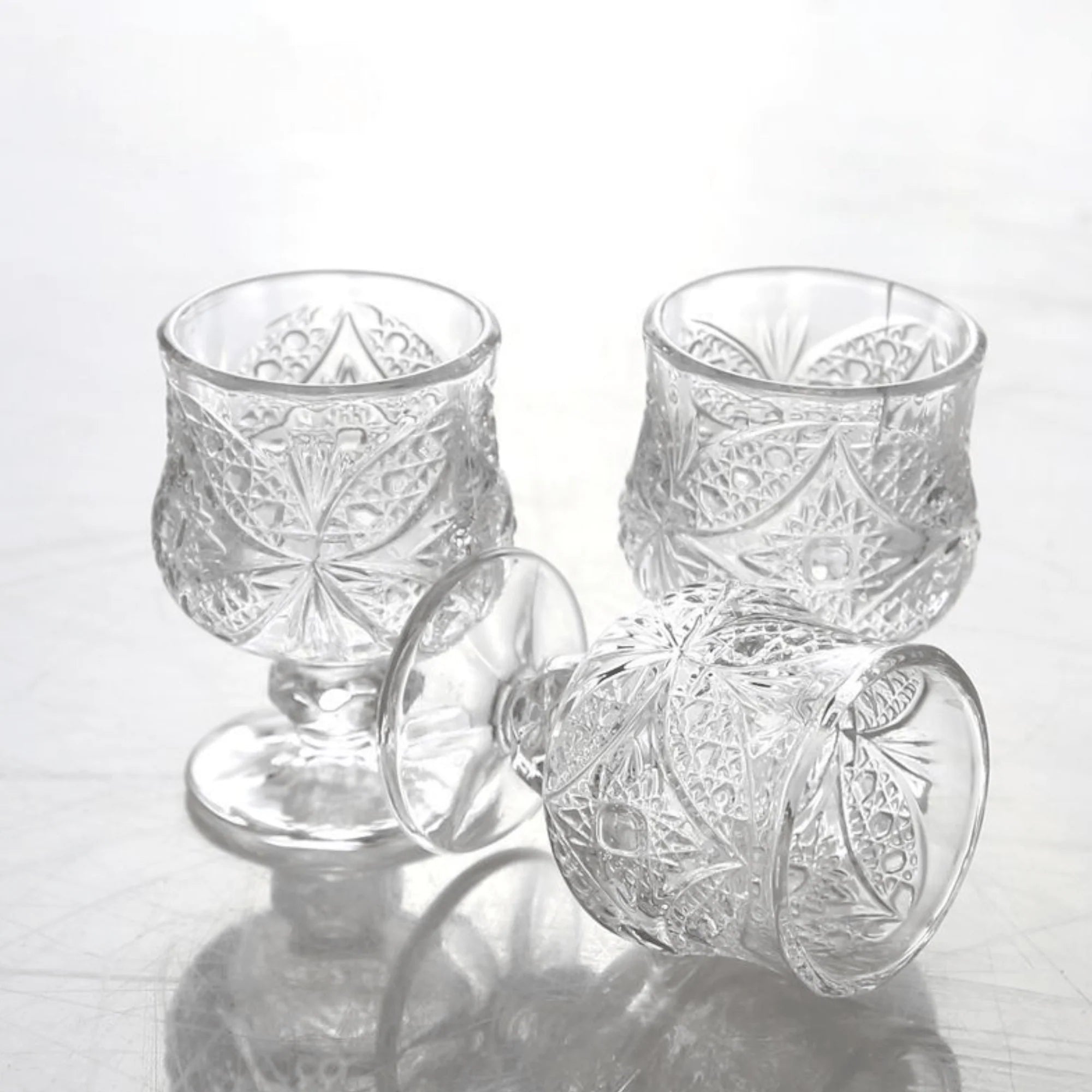 Elegant 12-dijelni Vintage set čaša za svečanu atmosferu