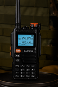 BAOFENG MOTOROLA UV-24 ProHunter – Profesionalna Dvostruka Radio Stanica