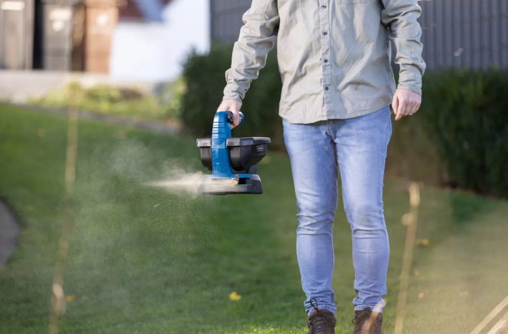 🌱 AKU RUČNI RASPRŠIVAČ / POSIPAČ SCHEPPACH C-GSP800-X (IXES 20V)