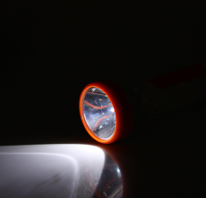 🔦💡 2u1 LED BATERIJSKA LAMPA – TORCH + STONA LAMPA!