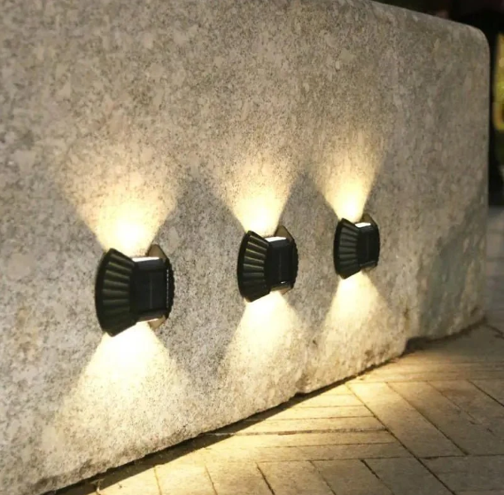 🌟 SET 4 SOLARNE LAMPE – TOPLO ILI RGB SVJETLO 🌈