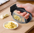 🧄 INOX PRESA ZA BIJELI LUK 2U1 – GNJEČILICA ZA ČEŠNJAK + OTVARAČ ZA FLAŠE!