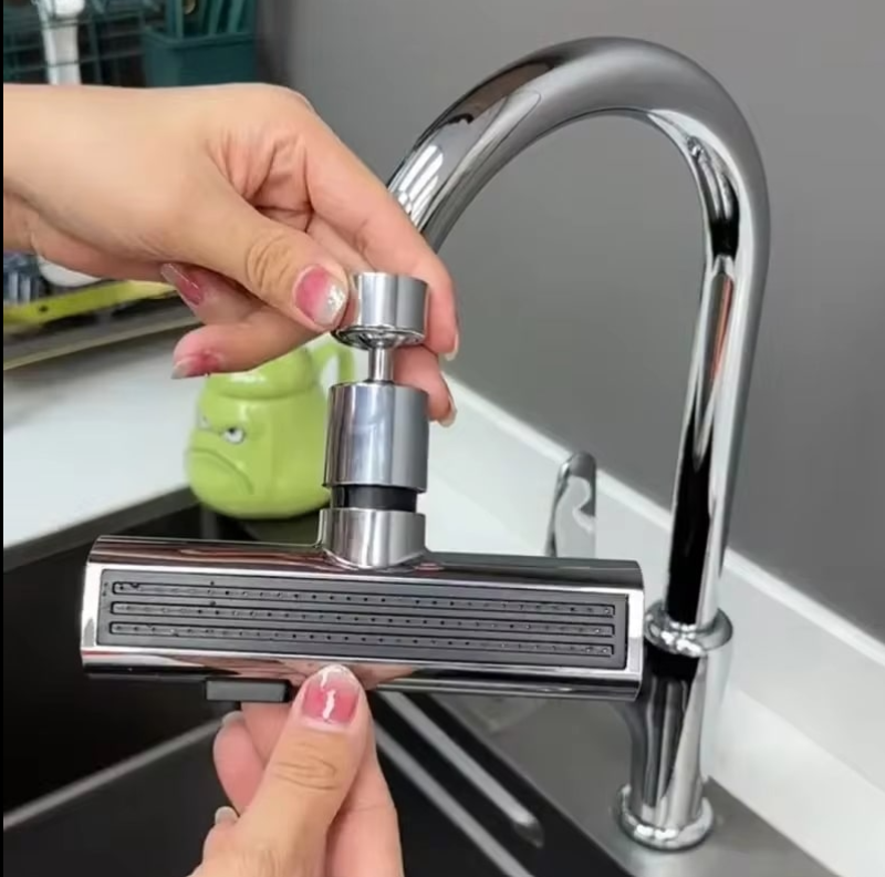 🚰🔥 ROTIRAJUĆI NASTAVAK ZA ČESMU 360° – 2 NAČINA MLAZA, FLEKSIBILNO USMJERAVANJE VODE I ZAŠTITA OD PRSKANJA!