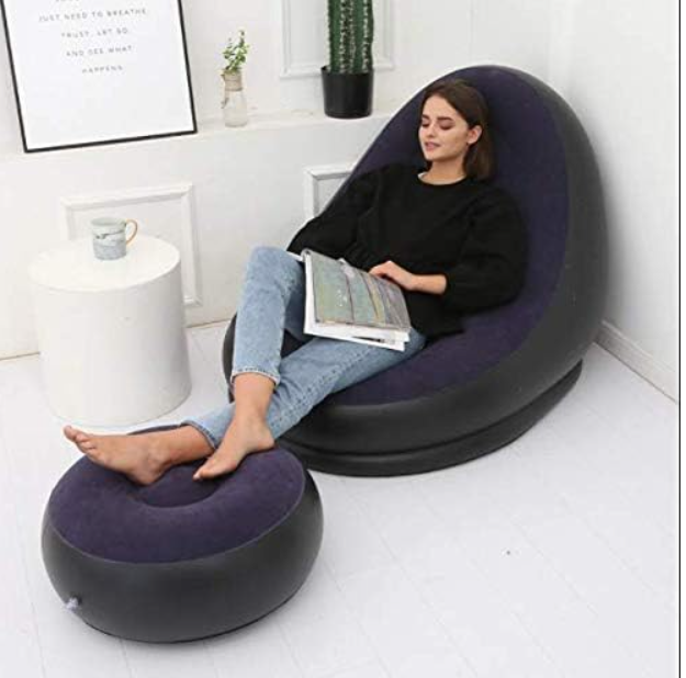 🛋️💨 NAPUHAVAJUĆA LOUNGE SOFA SA TABUREOM – KOMPLET ZA MAKSIMALNO OPUŠTANJE! 🔥