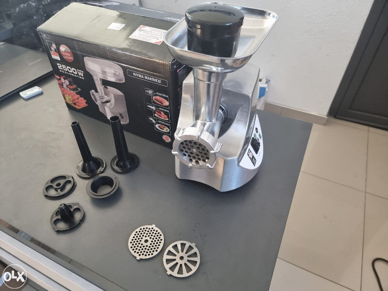 🥩🔥 MAŠINA ZA MLJEVENJE MESA & IZRADU KOBASICA – 2500W | INOX | AKCIJA 🇨🇭