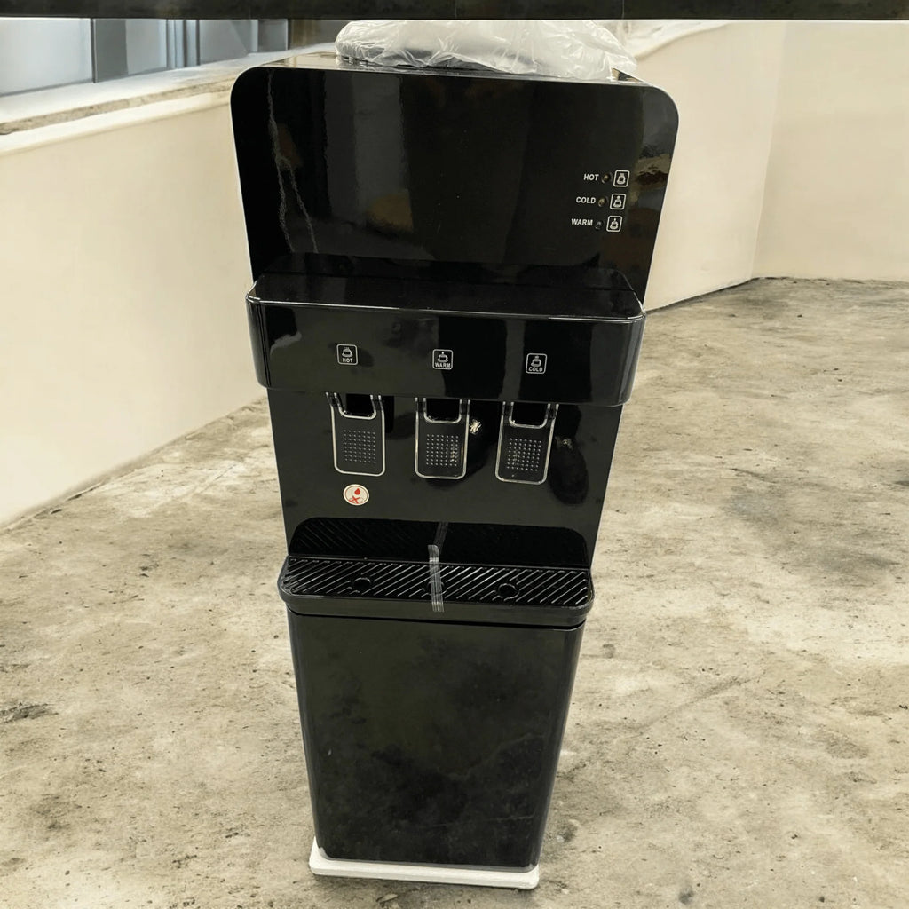 💧 Aparat za Vodu "Black" – Elegancija, Snaga i Udobnost u Jednom