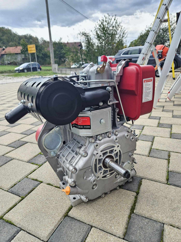 🔥 UNIVERZALNI DIZEL MOTOR 8.2 kW – SNAGA KOJA TRAJE GODINAMA