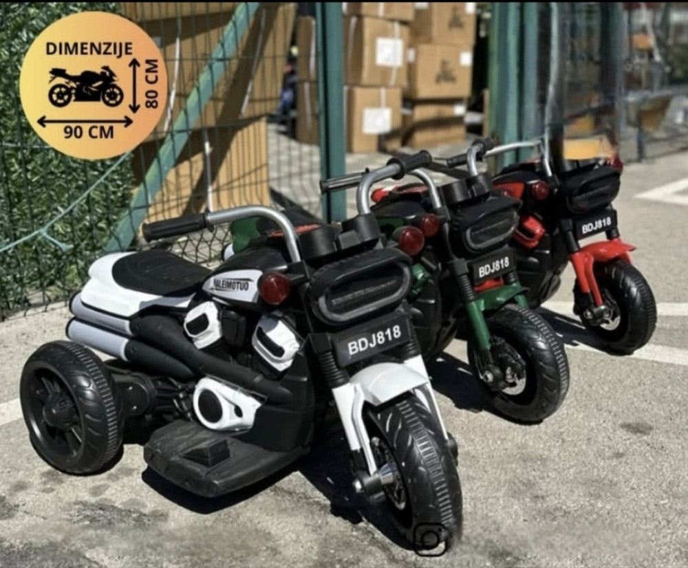 Električni Motor na Akumulator – Snaga, Stil i Zabava za Najmlađe! ⚡