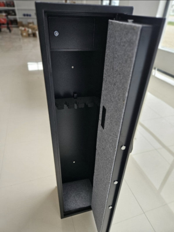 SEF ZA ORUŽJE — Veliki (do 5 puški)