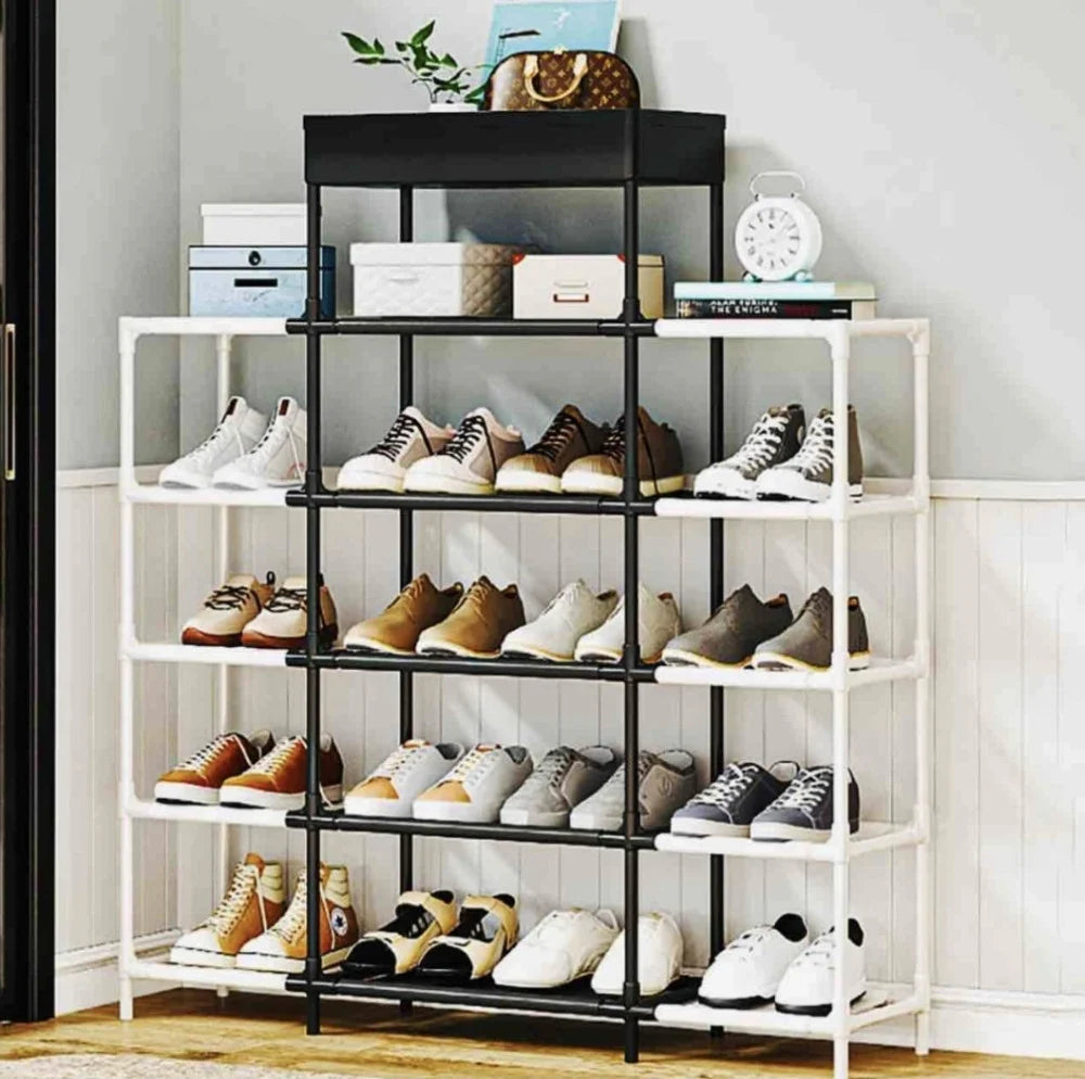 Metalni cipelar sa policama – praktičnost i stil u jednom