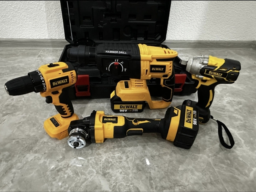 AKU Set Alata 4u1 DeWALT – Brutalan paket snage i izdržljivosti!