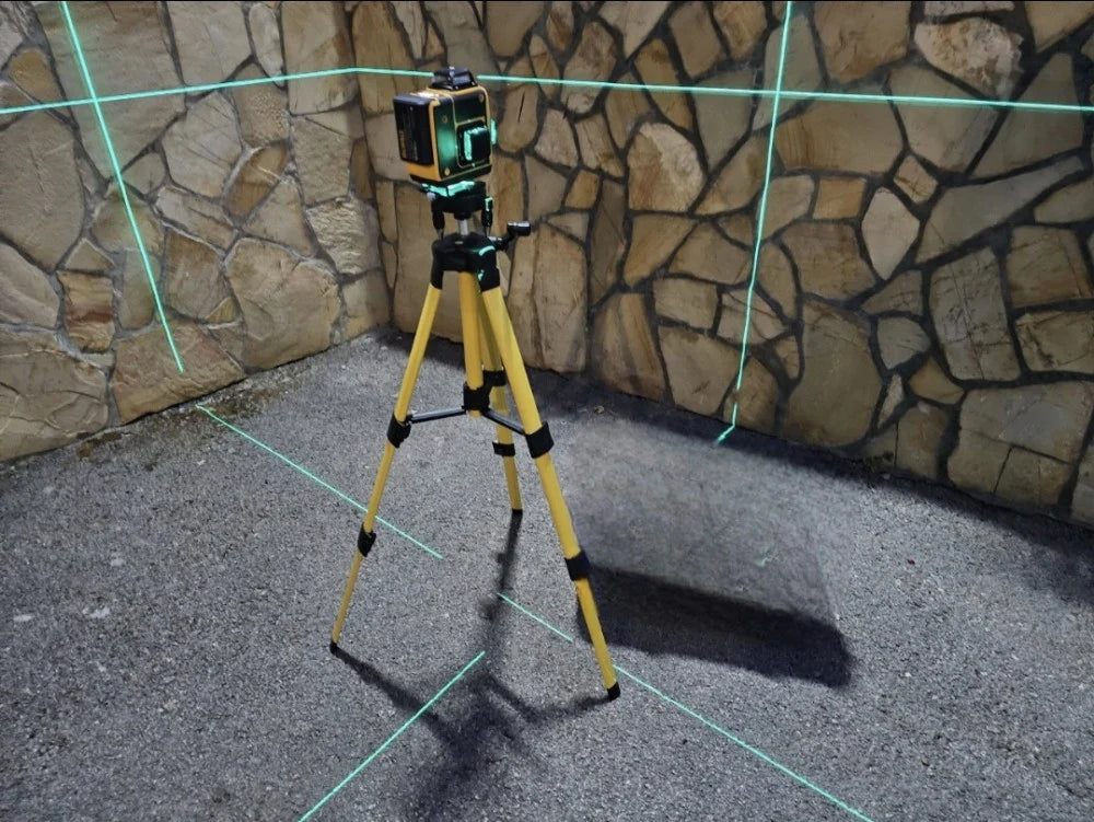 DeWalt Profesionalni Nivelir 16 linija 4D sa stalkom i kompletnom opremom