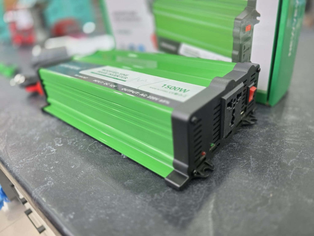 ⚡🔌 PRETVARAČ NAPONA 12V ➜ 220V ČISTI SINUS – 1500W | IDEALAN ZA SOLAR I AKUMULATORE