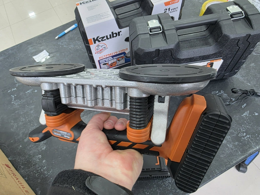 AKU  PROFESIONALNi VIBRO-VAKUM ZA VELIKE PLOČICE