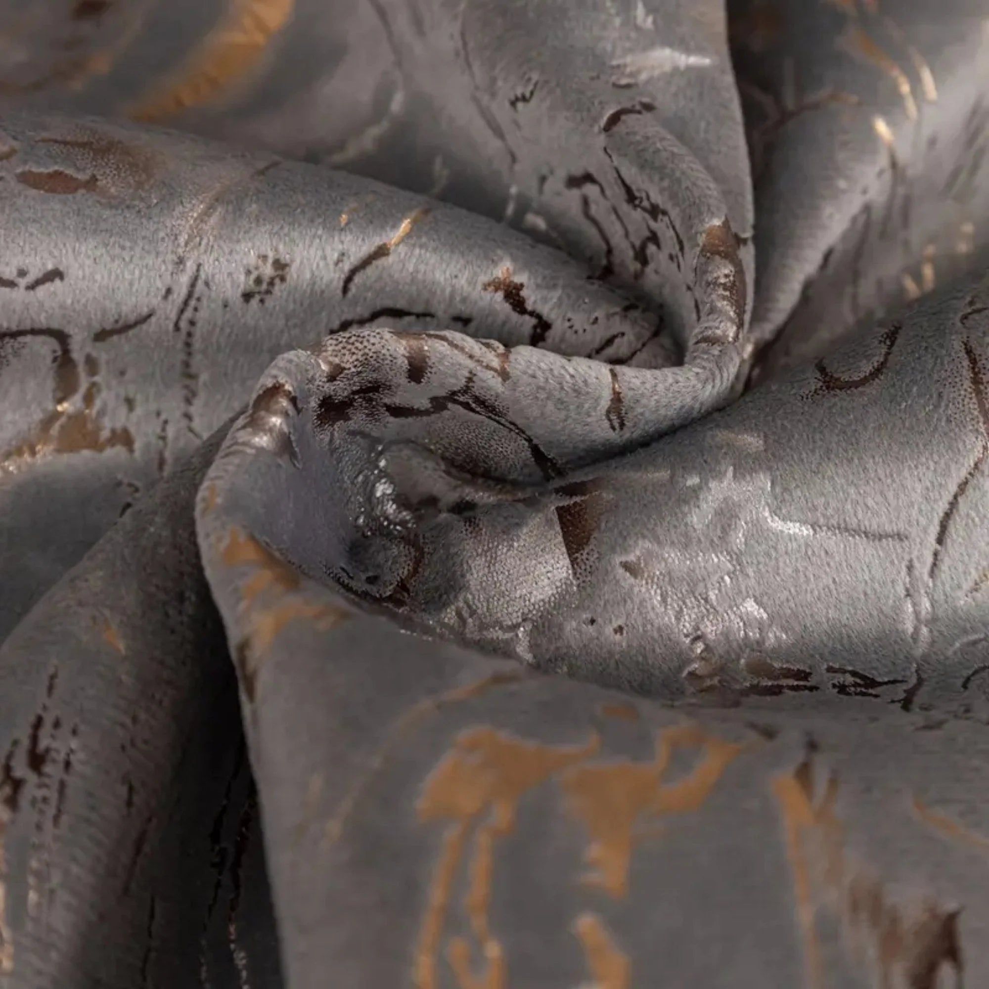 🛋️ Lauren Set Prekrivača – Savršena Kombinacija Elegancije i Zaštite