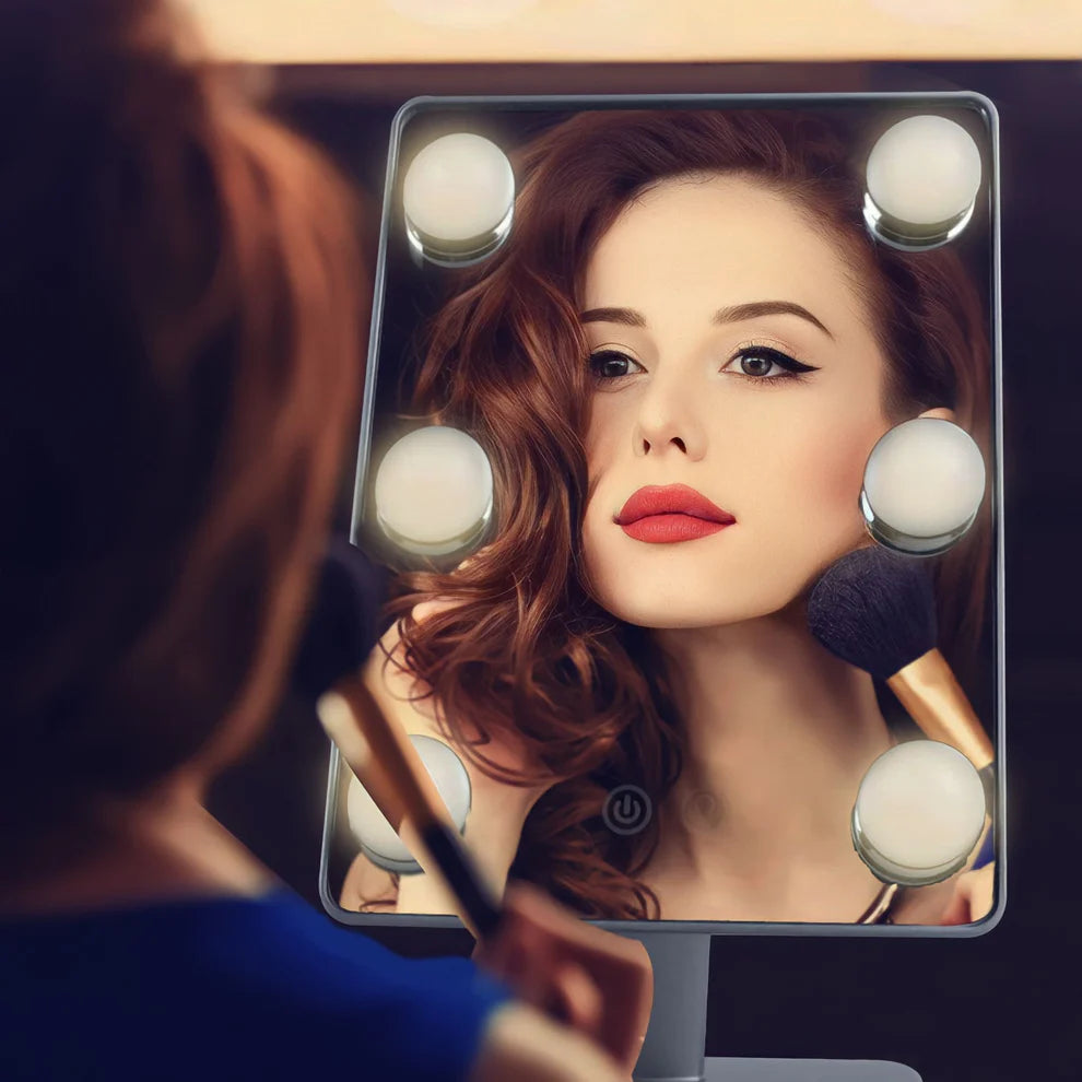 Rotirajuće ogledalo s LED sijalicama